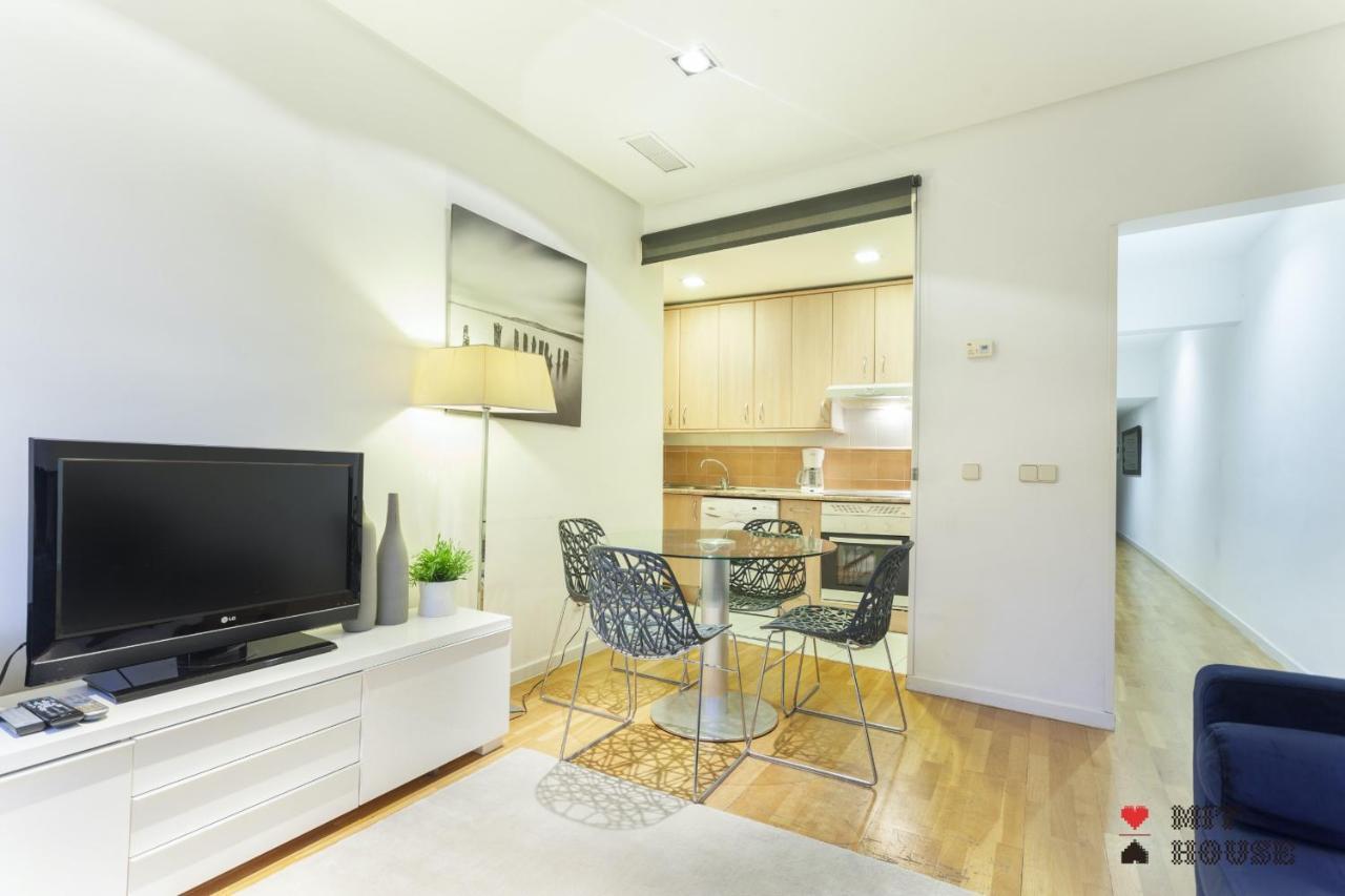 Mit House Puerta Del Sol III En Madrid Apartment Luaran gambar