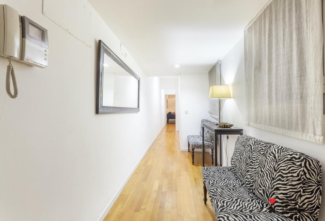 Mit House Puerta Del Sol III En Madrid Apartment Luaran gambar